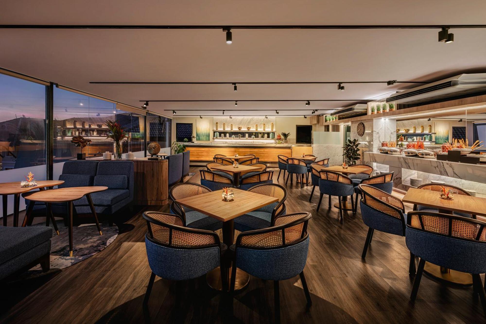 מלון לומוט Doubletree By Hilton Damai Laut מראה חיצוני תמונה