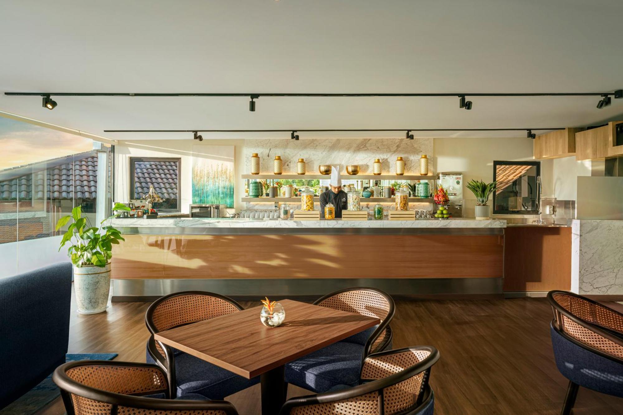 מלון לומוט Doubletree By Hilton Damai Laut מראה חיצוני תמונה