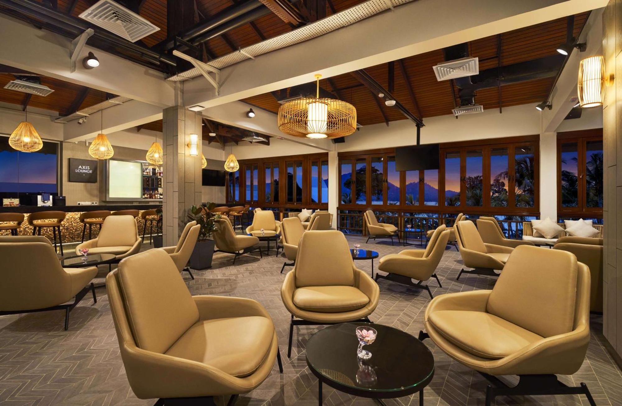 מלון לומוט Doubletree By Hilton Damai Laut מראה חיצוני תמונה