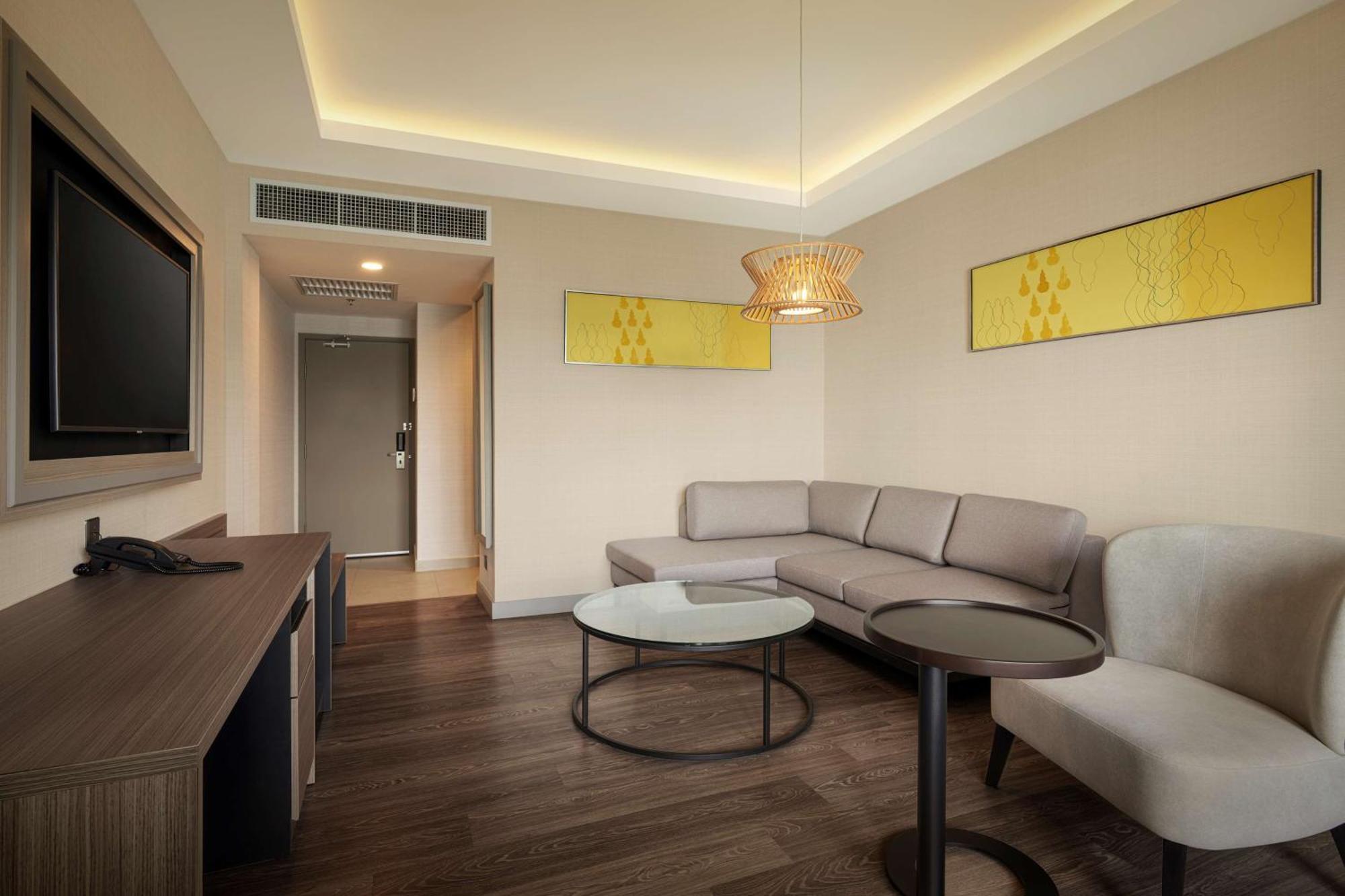 מלון לומוט Doubletree By Hilton Damai Laut מראה חיצוני תמונה