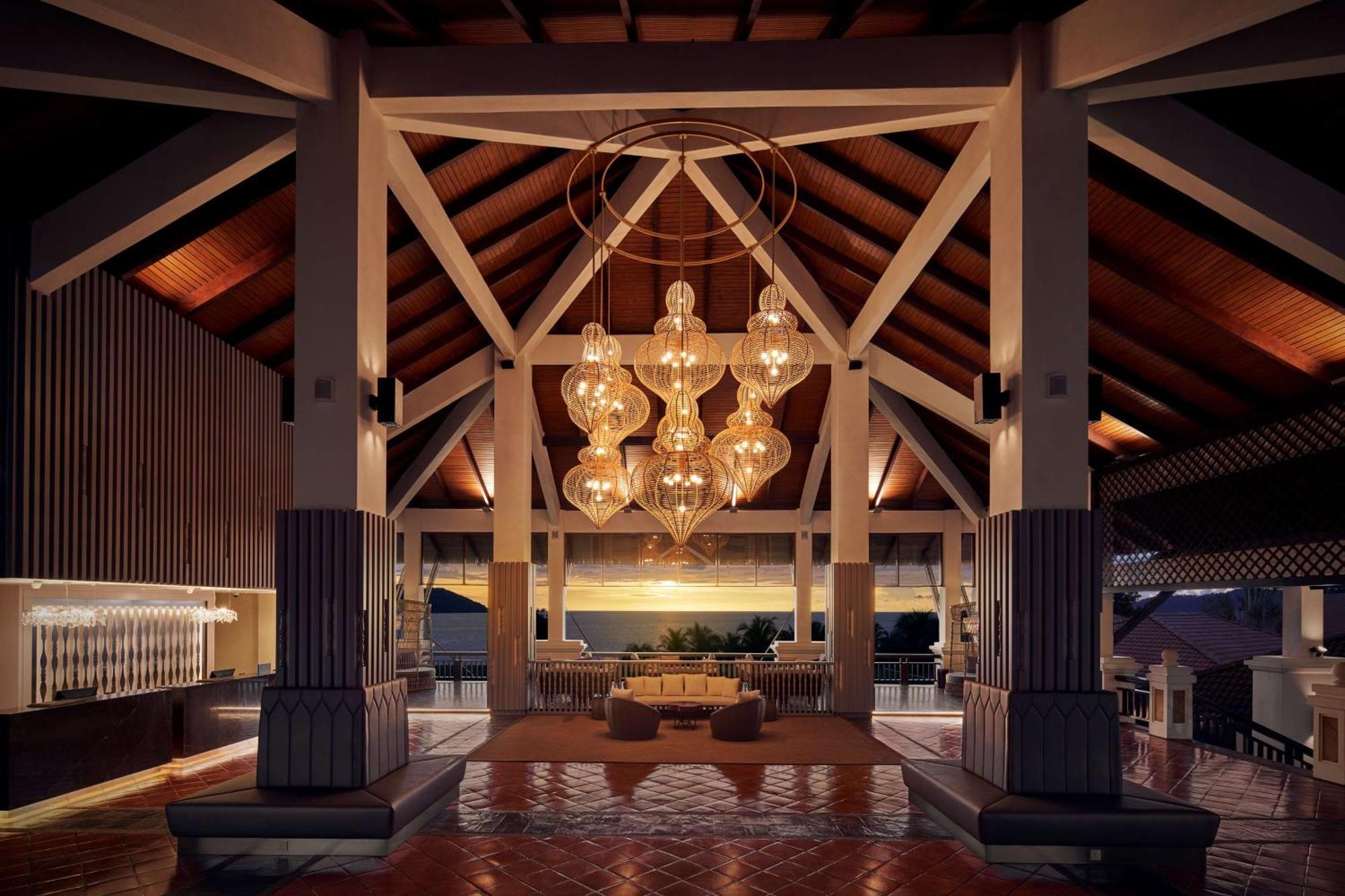 מלון לומוט Doubletree By Hilton Damai Laut מראה חיצוני תמונה