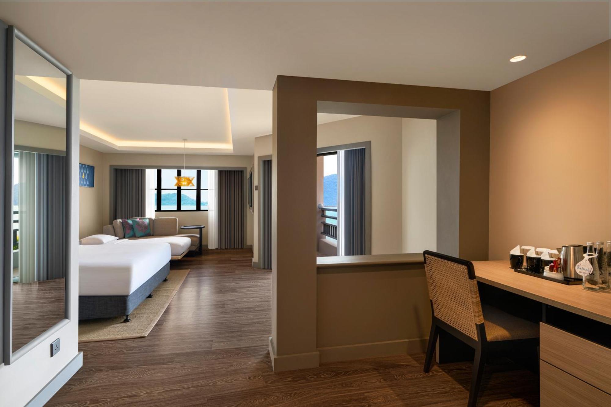 מלון לומוט Doubletree By Hilton Damai Laut מראה חיצוני תמונה